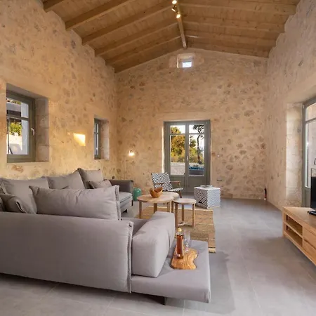 Sleeps 4 With Pool Air Con And Wifi Villa *
