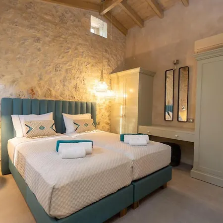 Sleeps 4 With Pool Air Con And Wifi Kokoláta