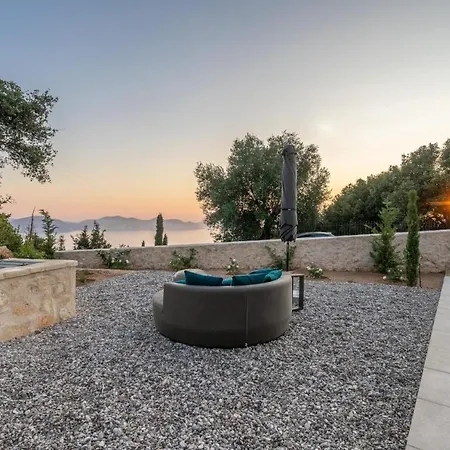 Sleeps 4 With Pool Air Con And Wifi Villa *